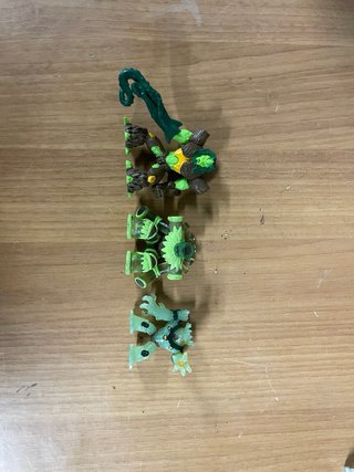 Lotto da 22 statuette Gormiti Giochi Preziosi