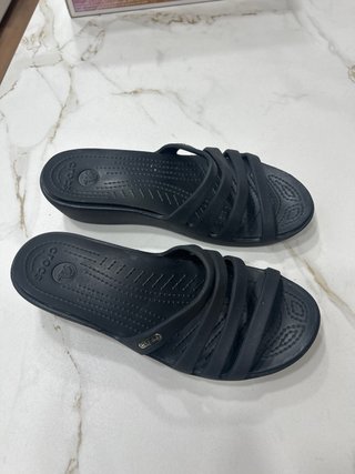 Sandalias Crocs Negras Mujer