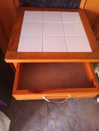 Mesa isla auxiliar Bakaji madera y cerámica