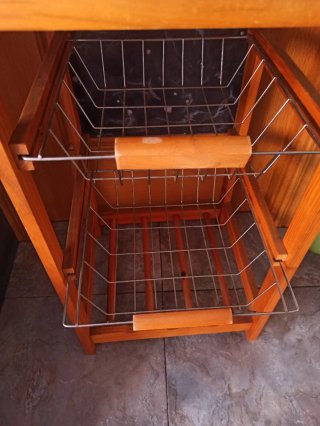 Mesa isla auxiliar Bakaji madera y cerámica