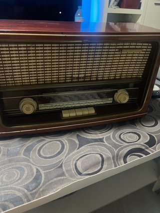 Radio antigua madera