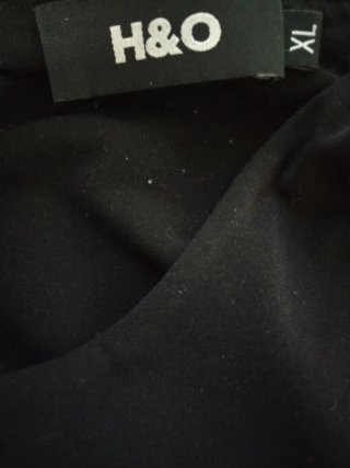 Top Negro liso marca H&O