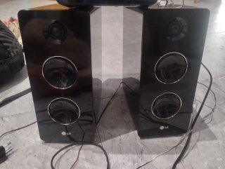 Mini cadena LG negra