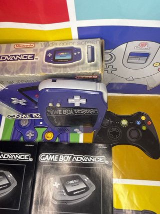Nintendo Game Boy Advance Morado con Caja