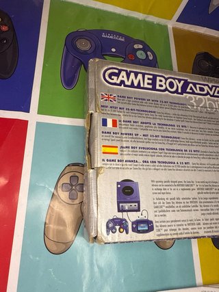Nintendo Game Boy Advance Morado con Caja