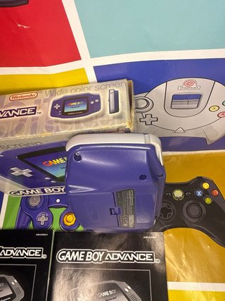 Nintendo Game Boy Advance Morado con Caja