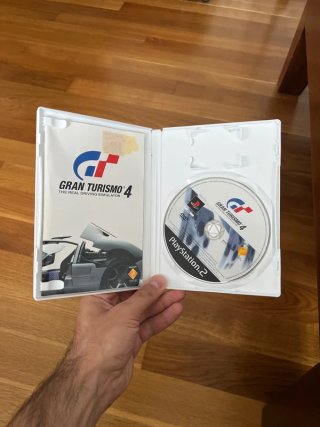PS2 Gran Turismo 4