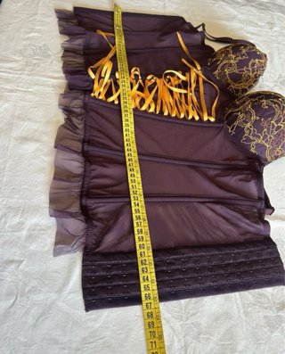 Corsetto vintage pizzo oro e viola whimisigoth