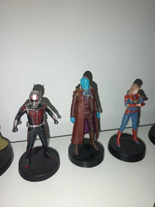 Figuras Marvel superheroes