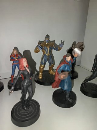 Figuras Marvel superheroes