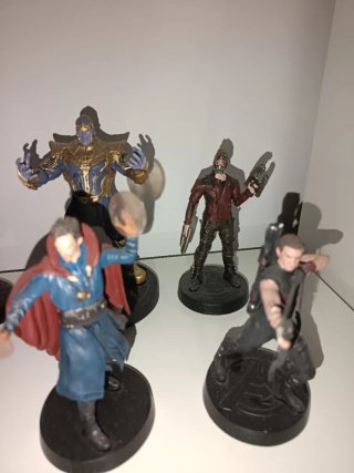Figuras Marvel superheroes