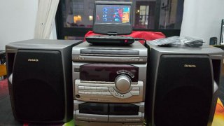 Cadena Aiwa con DVD Portátil