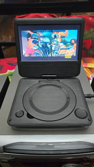 Cadena Aiwa con DVD Portátil