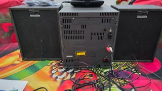 Cadena Aiwa con DVD Portátil