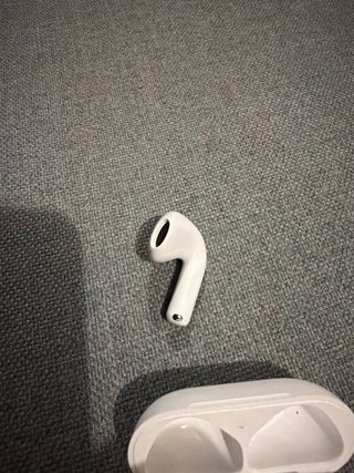 Estuche y Auricular Izquierdo Airpods 3