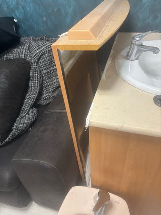 Conjunto de baño: inodoro y bidé con espejo bañera