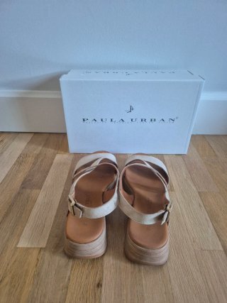 Sandalias Paula Urban Blancas y Doradas