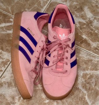 Adidas Gazelle rosas y azules