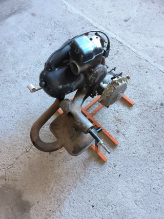 Motor de moto antiguo