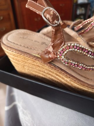 Sandalias Alma en Pena Marrón y Rosa