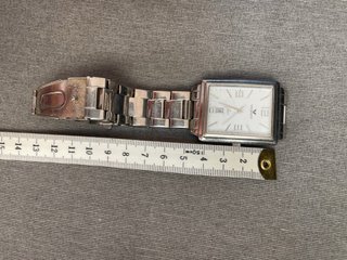 Reloj Viceroy Rectangular Plata y Blanco