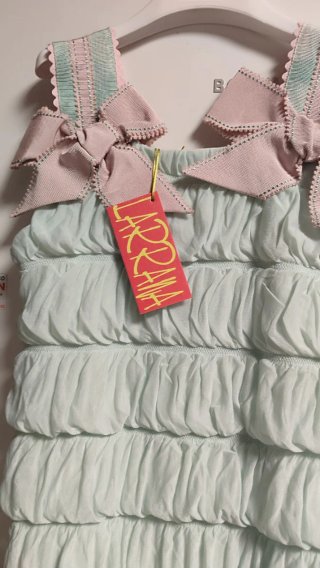 Vestido Larrana azul con volantes y lazos