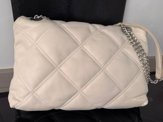 Bolso blanco acolchado Stradivarius