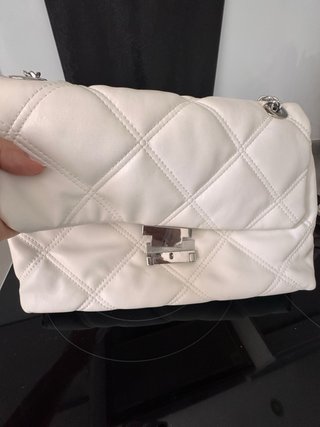 Bolso blanco acolchado Stradivarius