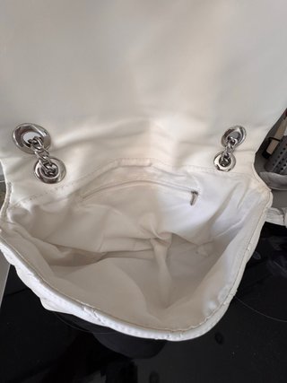 Bolso blanco acolchado Stradivarius