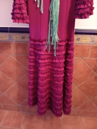 Traje de flamenca y mantoncillo