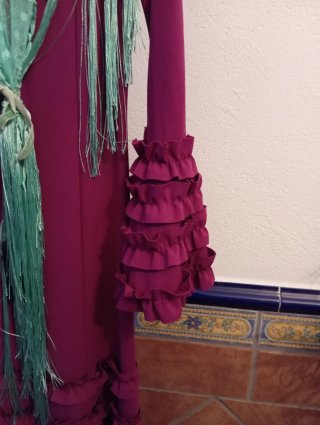 Traje de flamenca y mantoncillo