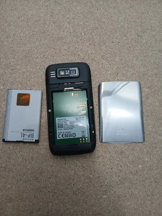 Telefono Nokia E72 QWERTY Nero