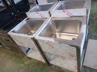 EQUIPAMIENTO PARA HOSTELERÍA