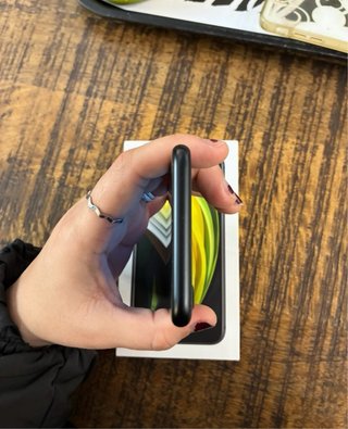 iPhone SE (2ª Gen) 2020 Negro