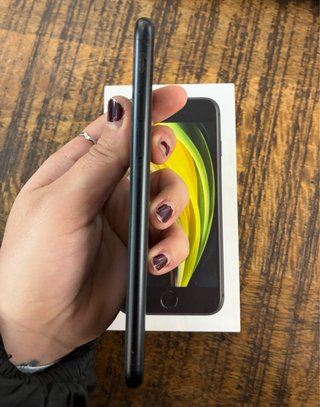iPhone SE (2ª Gen) 2020 Negro