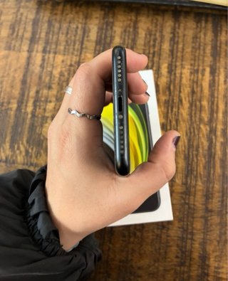 iPhone SE (2ª Gen) 2020 Negro