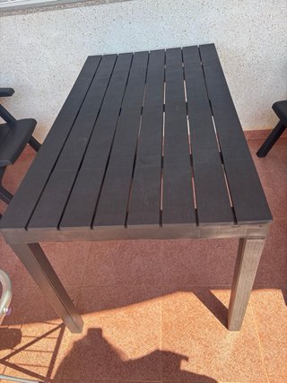 Mesa de terraza de PVC negra