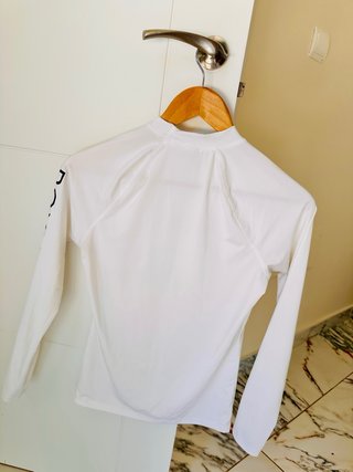 Camiseta de surf Roxy SPF 50 blanca