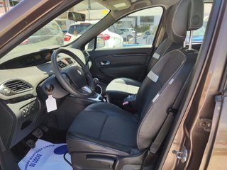 RENAULT Scenic Bose Edition dCi 130
