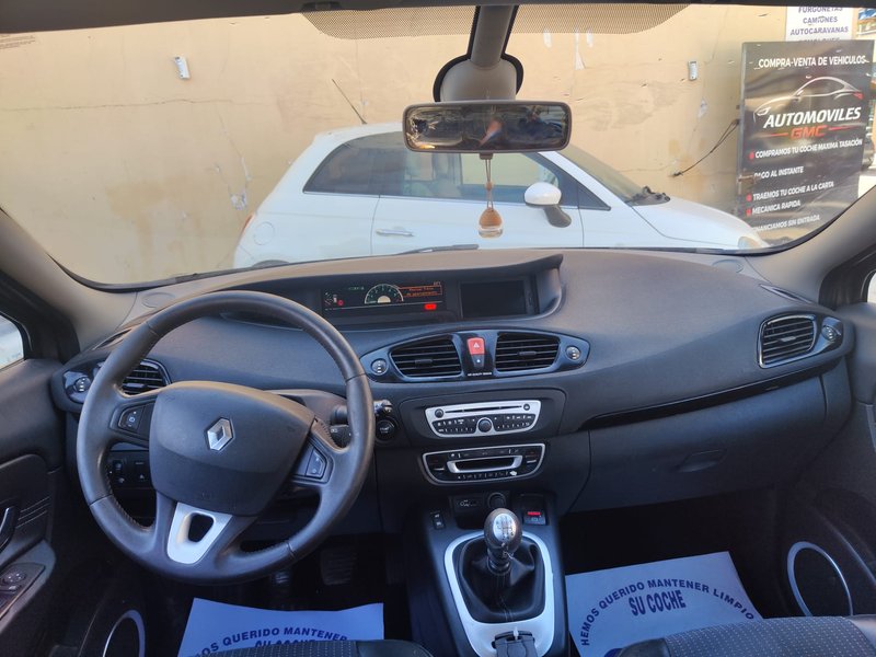Renault Scénic 2011, foto 7