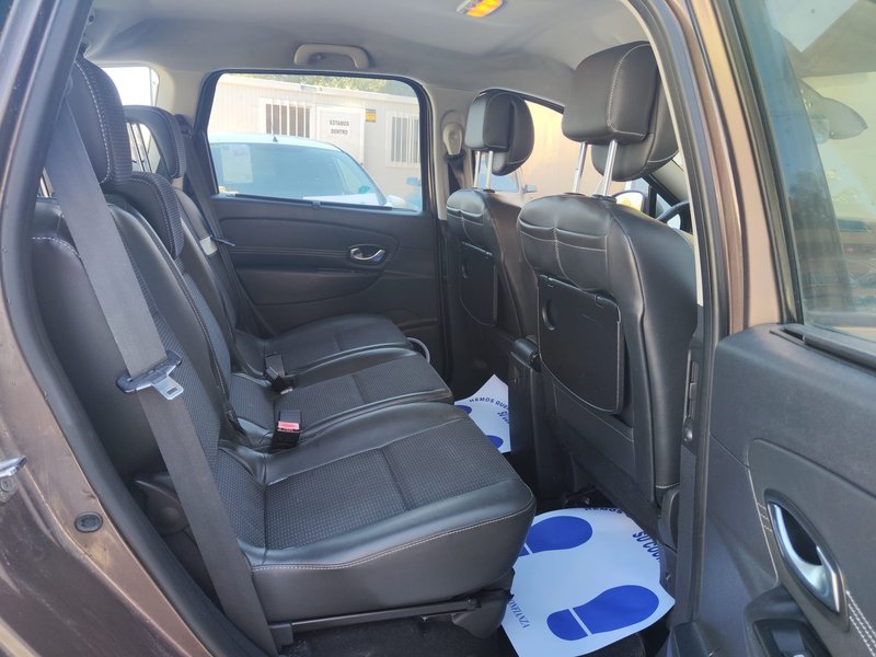 Renault Scénic 2011, foto 10