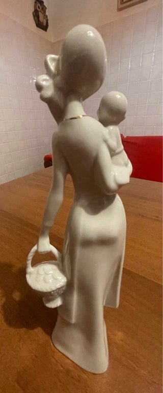 Statuina Kunst porzellan mamma bambino