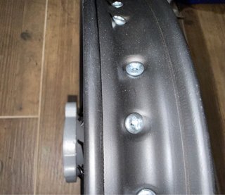 Llanta delantera 1.40x 12” Negra pit bike SDG