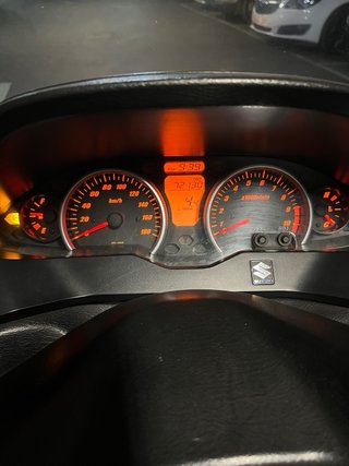 Suzuki Burgman 400 ABS 2011 Plata