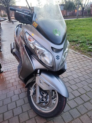 Suzuki Burgman 400 ABS 2011 Plata