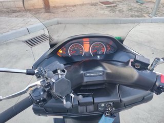 Suzuki Burgman 400 ABS 2011 Plata