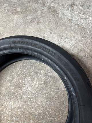 Bridgestone Battlax S22