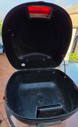 Baúl de moto GIVI 39L MONO LOCK
