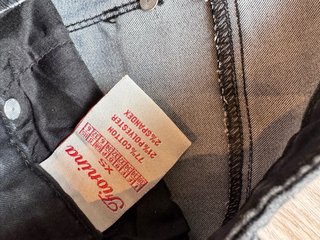Pantalón tejano elástico negro