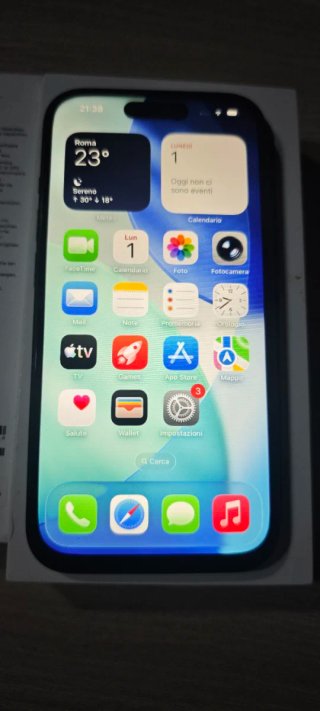 iPhone 15 128GB Nero con problema di riavvio